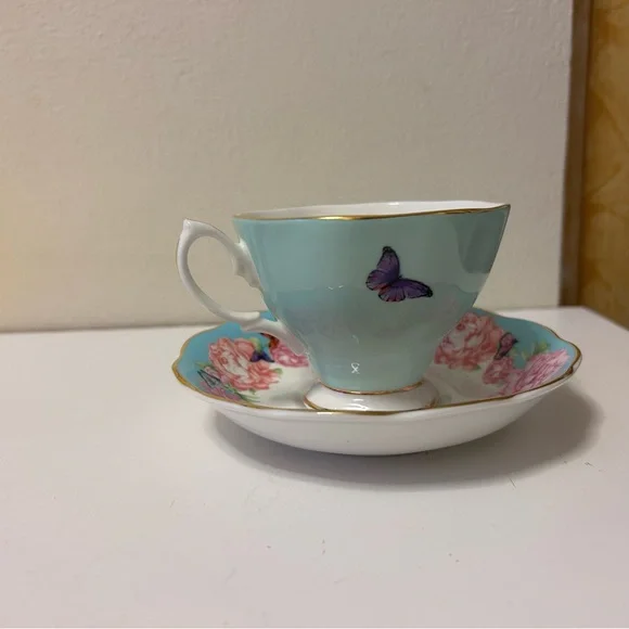Royal Albert by Miranda Kerr ‘Devotion’  Pink  Floral Tea Up a Saucer - Picture 5 of 7